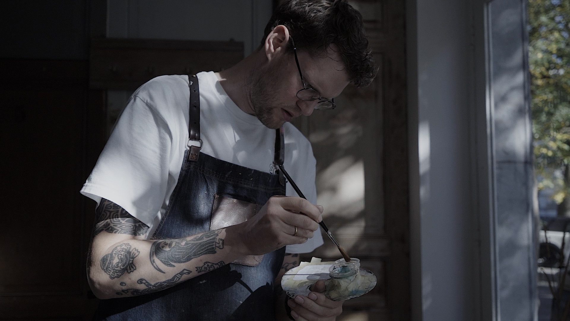 Miles Signs peintre en lettres — reportage vidéo artisan par Entrée 4